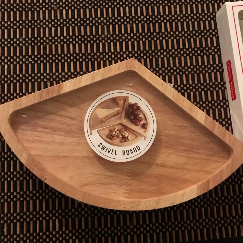 Swivel cheese board and cheese knife set - Picture 2 of 5